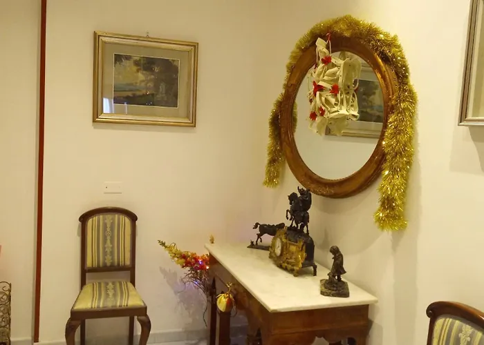 Carafa Materdei 4* Naples